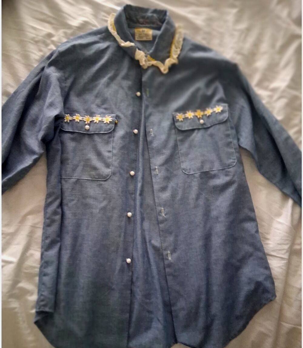 Vintage 70s Big Mac JC Penney Chambray Shirt Daisy Lace Trim Western Boho Medium